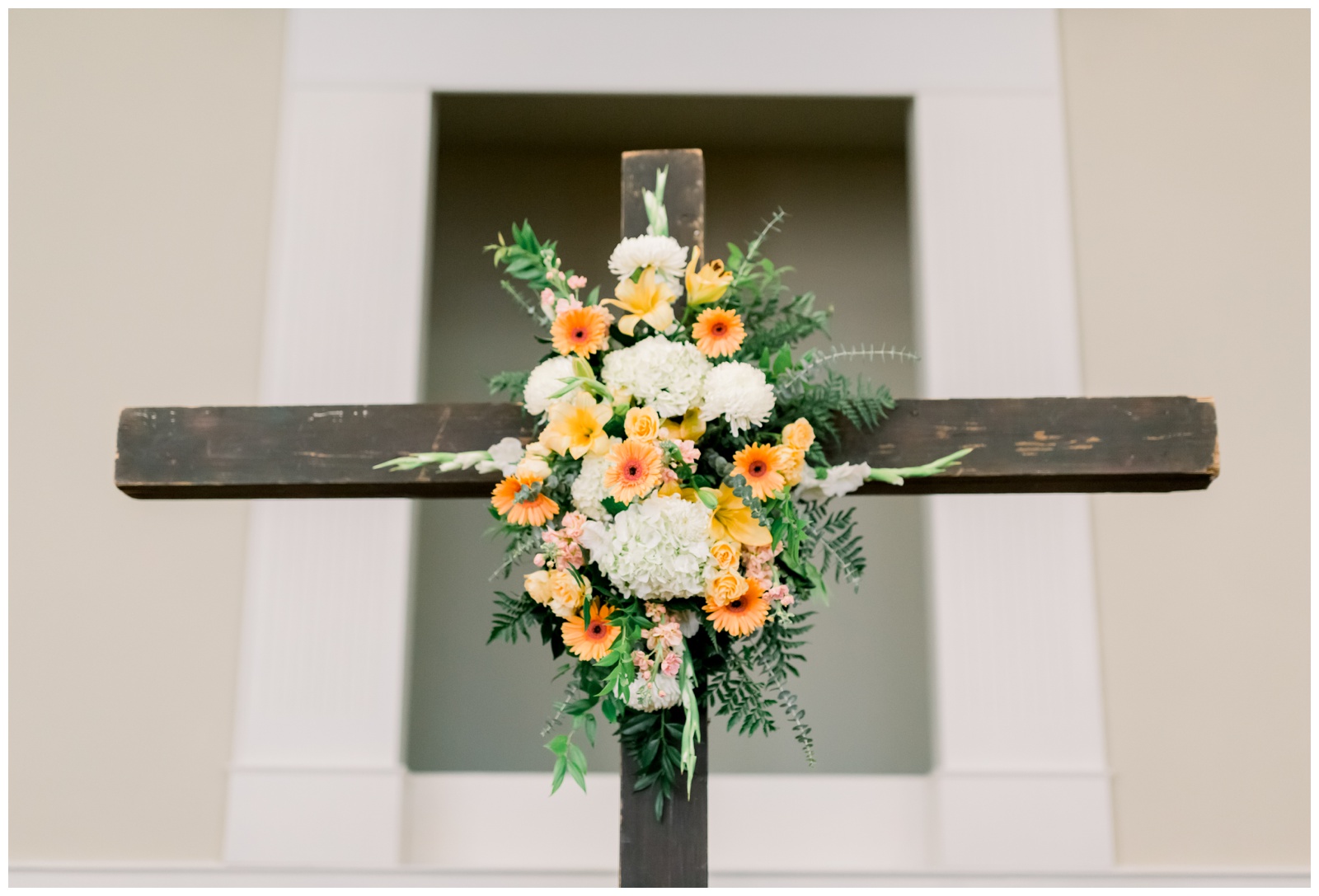 cross with floral swag, atlanta ga wedding photographer 